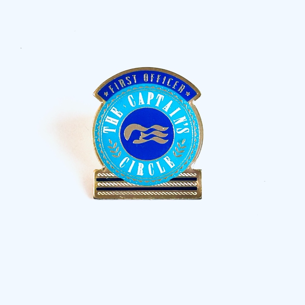 Blue and Gold Captain's Circle Pin, First Officer Pin